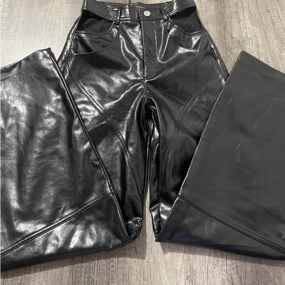 Zara Black Faux Leather Jeans - Picture 1 of 5